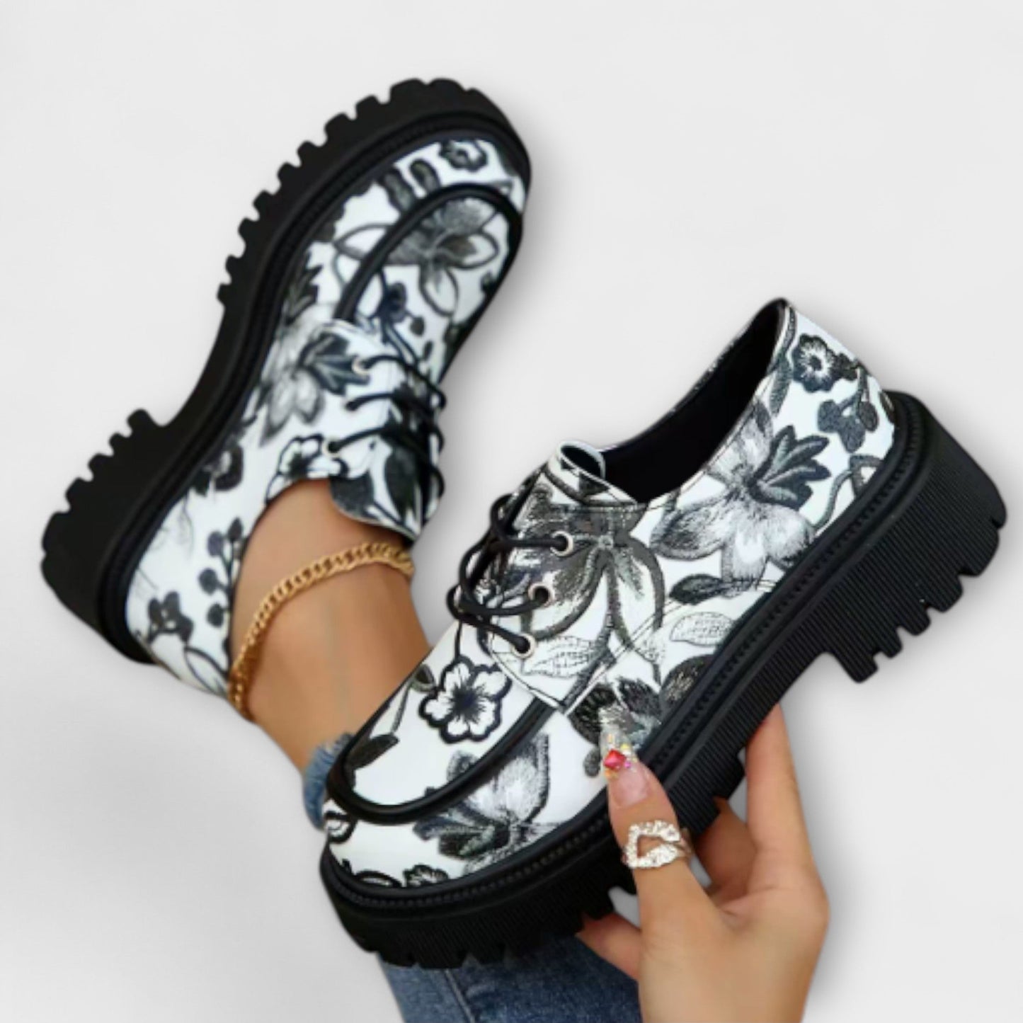 Sandra - Mocassins Clássicos Retro com Estilo