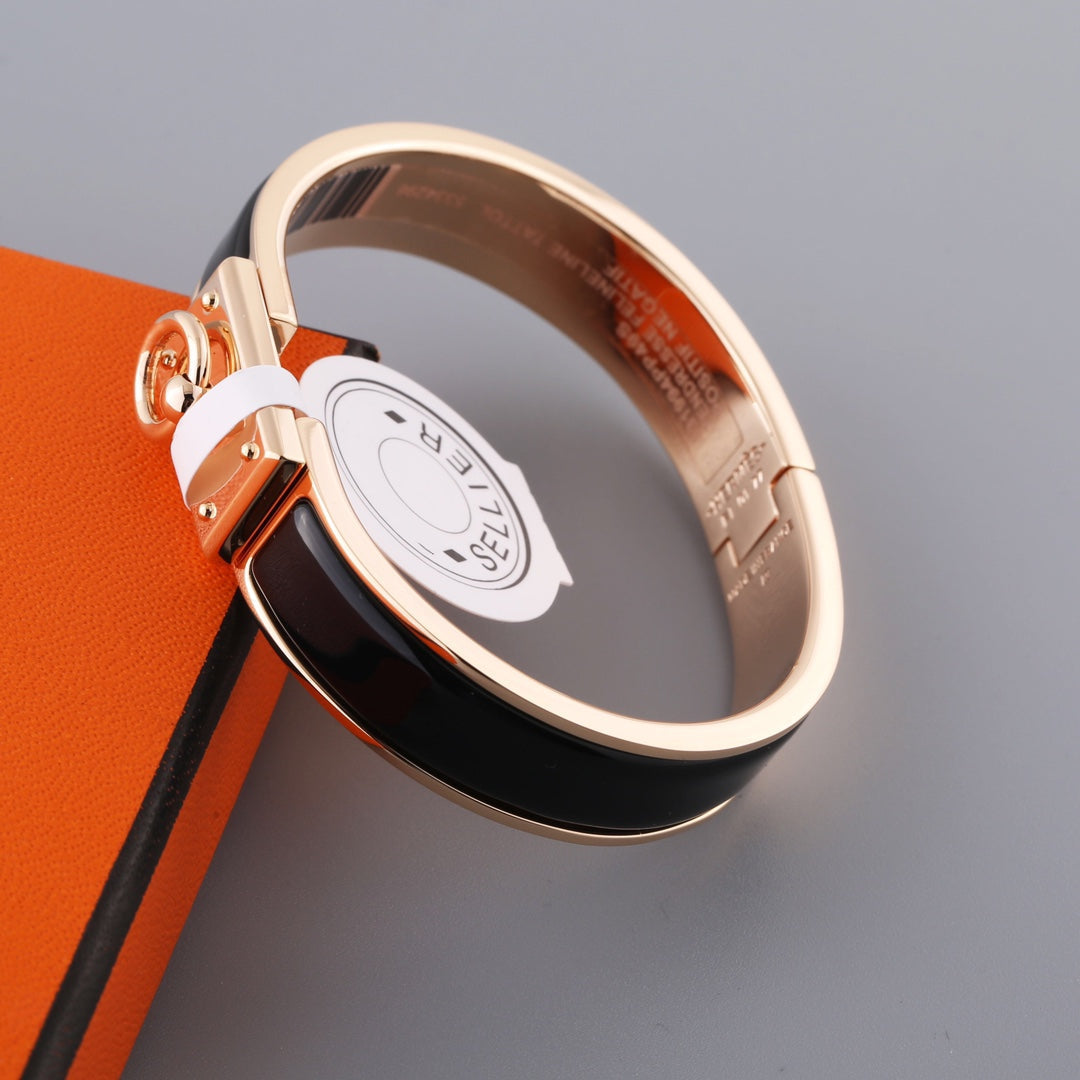 HELENE RING LOCK BRACELET