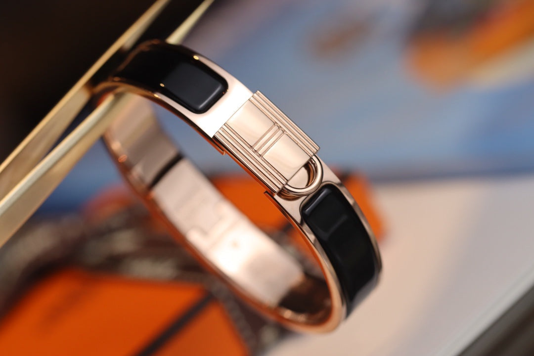 HELENE LOCK BLACK BRACELET ROSE GOLD