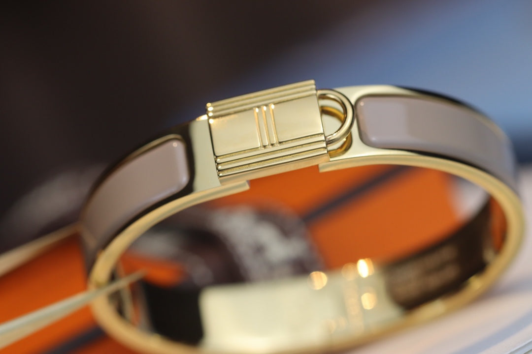 HELENE LOCK BRACELET