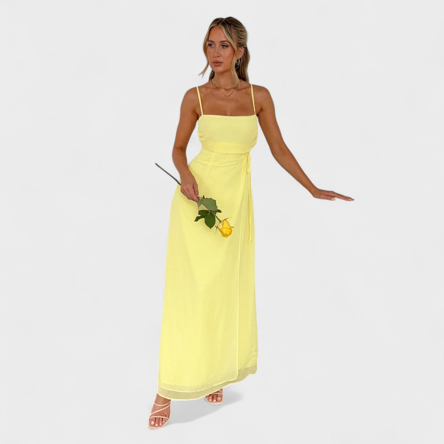 Flossie - Vestido maxi amarelo com laço lateral