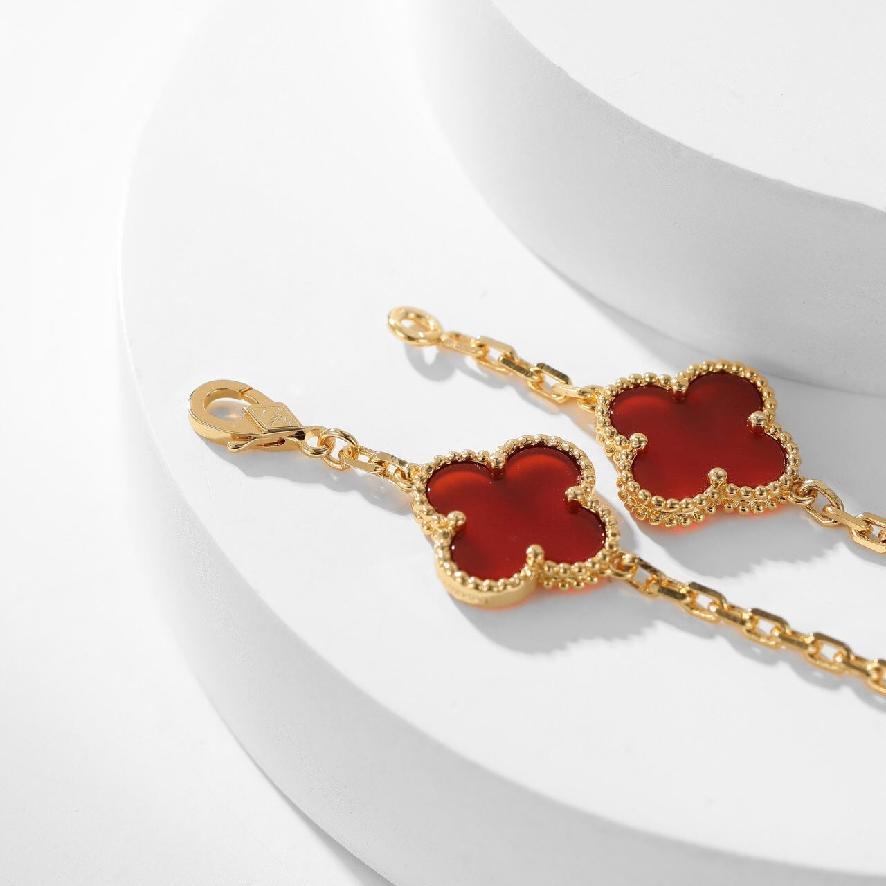 CLOVER 10 MOTIFS CARNELIAN NECKLACE