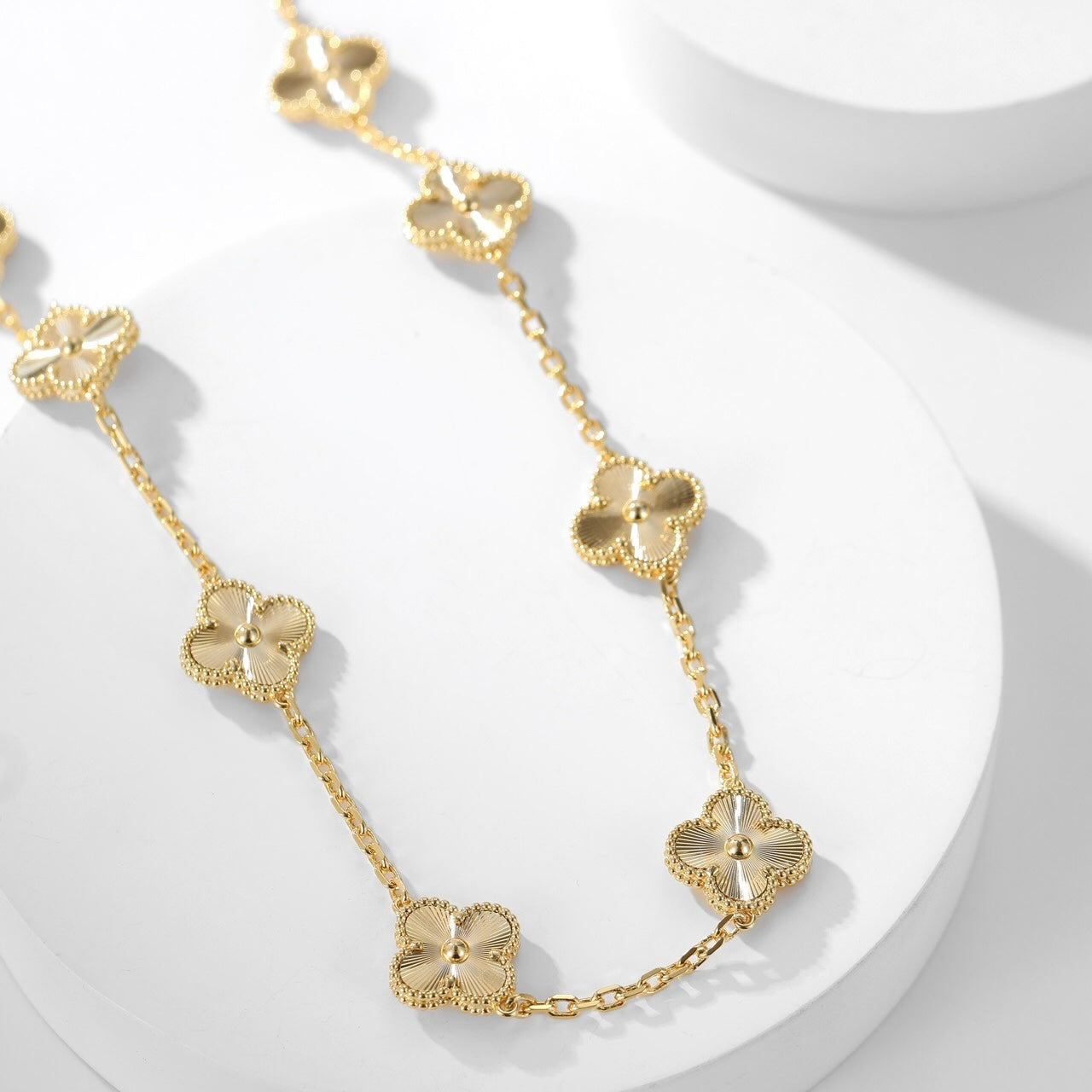 CLOVERS THE 10-MOTIFS LASER NECKLACE