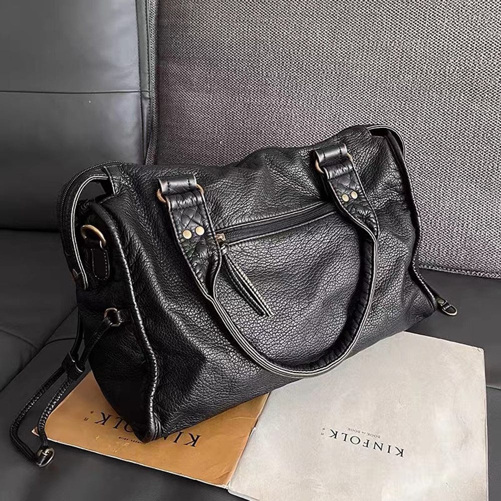 Sônia | Bolsa de mão preta de couro vintage elegante