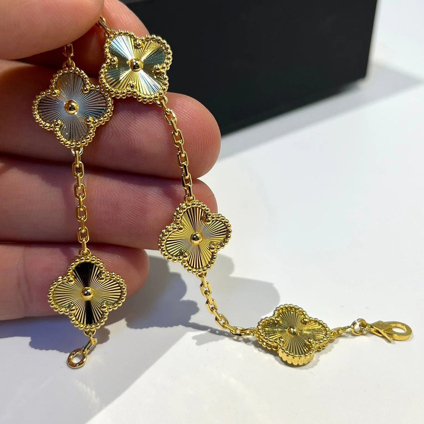 Clover 5 Flowers Laser